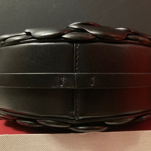 Valentino Garavani 03 Rose Edition Atelier Round Leather Crossbody Bag - Picture 3 of 5